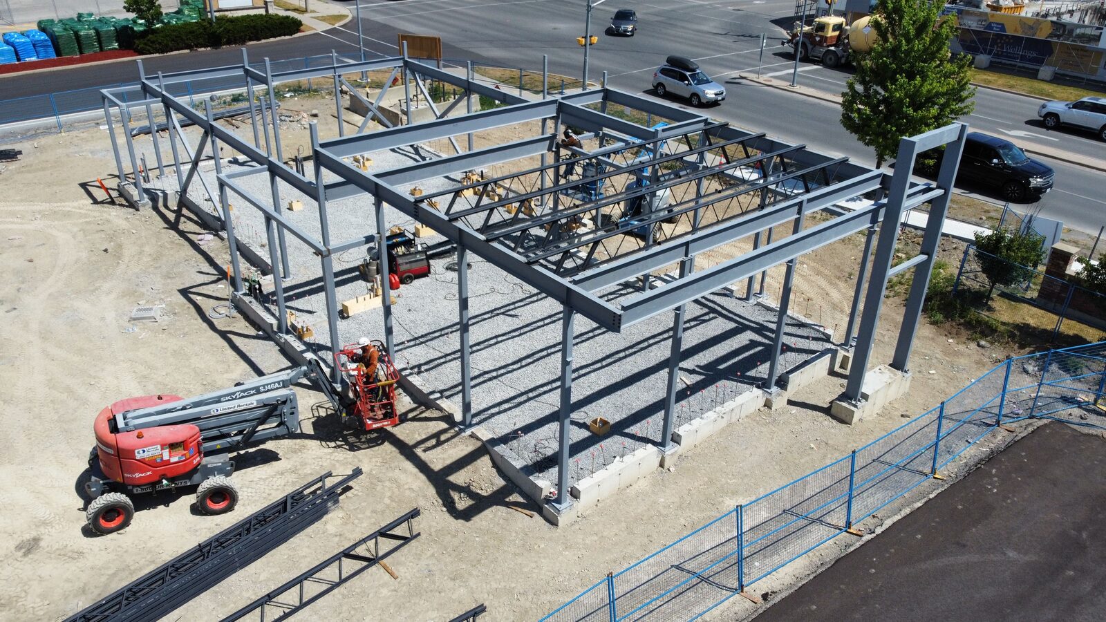 Burger King restaurant steel frame and roof deck, Whitby, Ontario