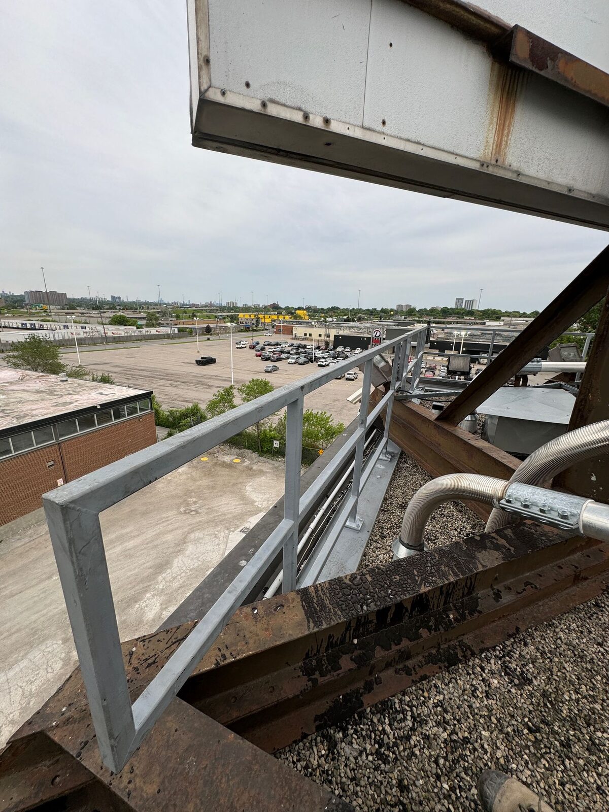 Steel guardrail and handrail system installed by Weld Plus