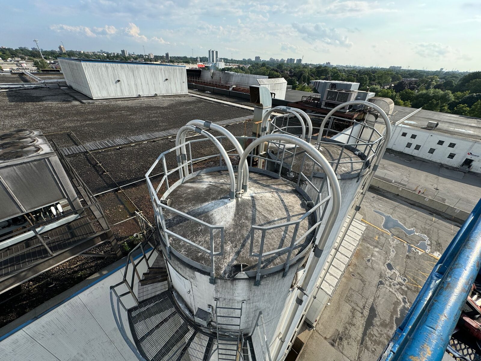 Steel guardrail and handrail system installed by Weld Plus